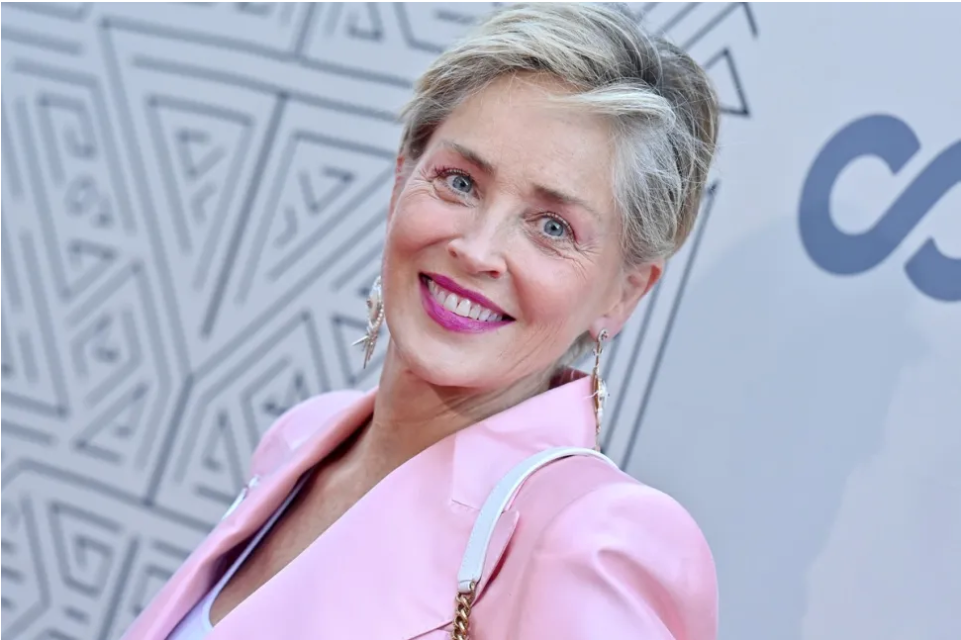 Sharon Stone’s Healthy Diet and Weight Loss Secrets: Seven Magical Treasures to Stay Young and Vitality